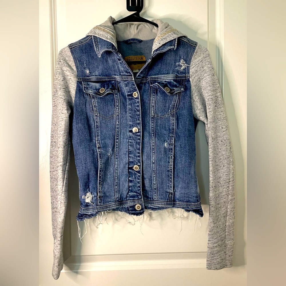 Hollister DenimJean Jacket with hoodie- Small